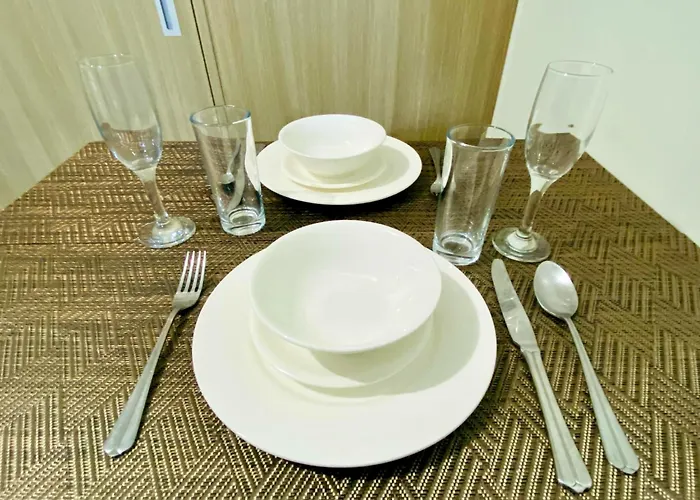 Shore2 Tower 1-1br Budget Moa Airport By Shmily Staycation Apartment *